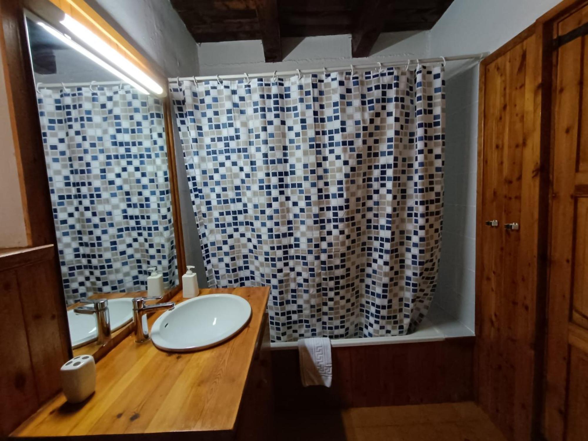 Inmocyma Residencial Linsoles-Valle De Benasque Eksteriør bilde