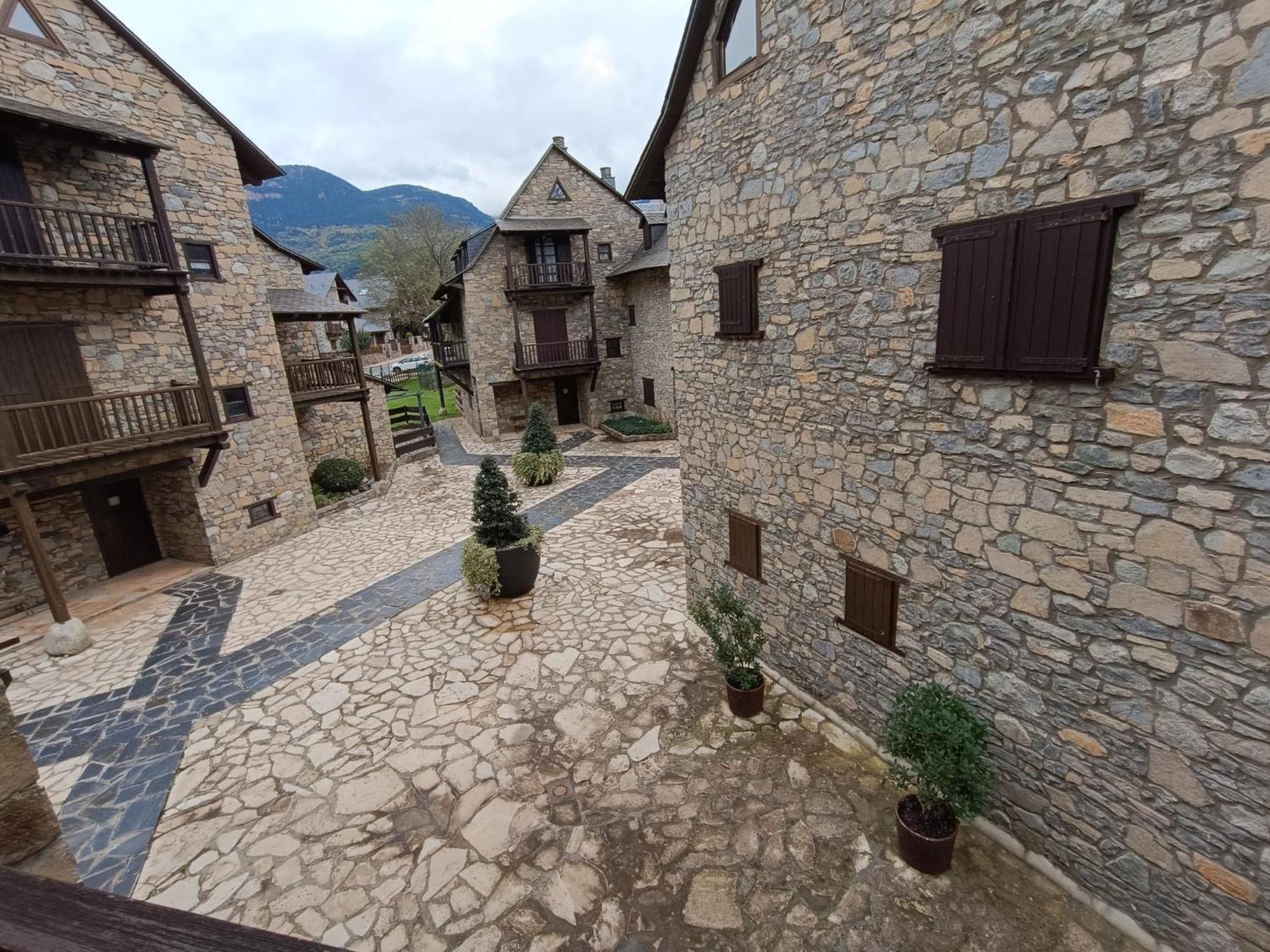 Inmocyma Residencial Linsoles-Valle De Benasque Eksteriør bilde